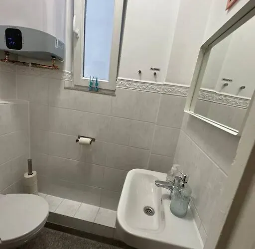 Apartament Sehr Zentral / Hell / Altbau *